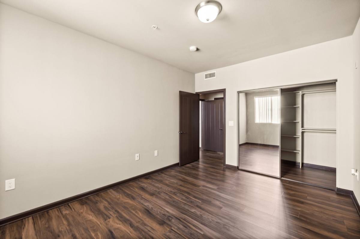 Apartment for rent at Le Blanc, 21501 Roscoe Blvd, Canoga Park, CA 91304