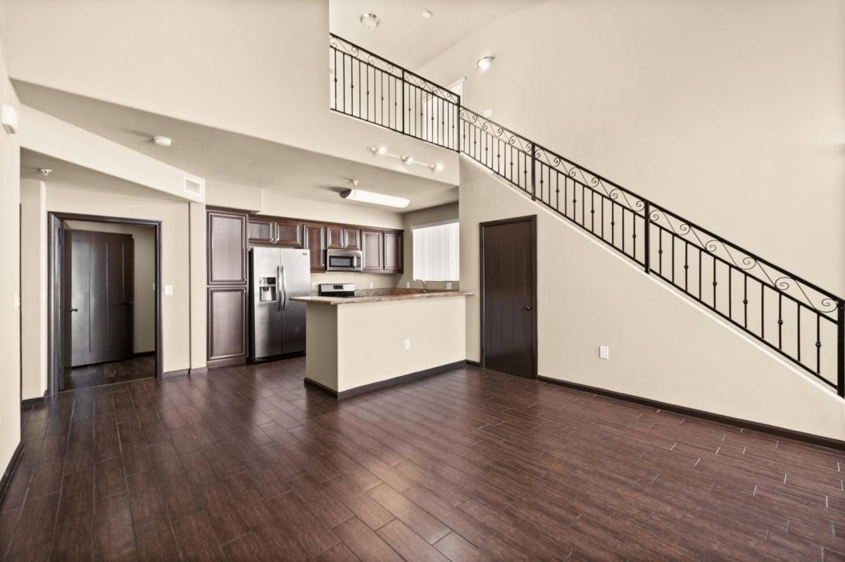 Apartment for rent at Le Blanc, 21501 Roscoe Blvd, Canoga Park, CA 91304
