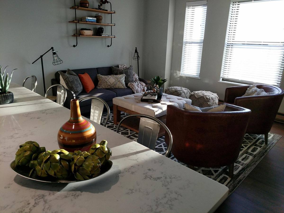 Apartment for rent at 2150 N Lincoln Park W, Chicago, IL 60614