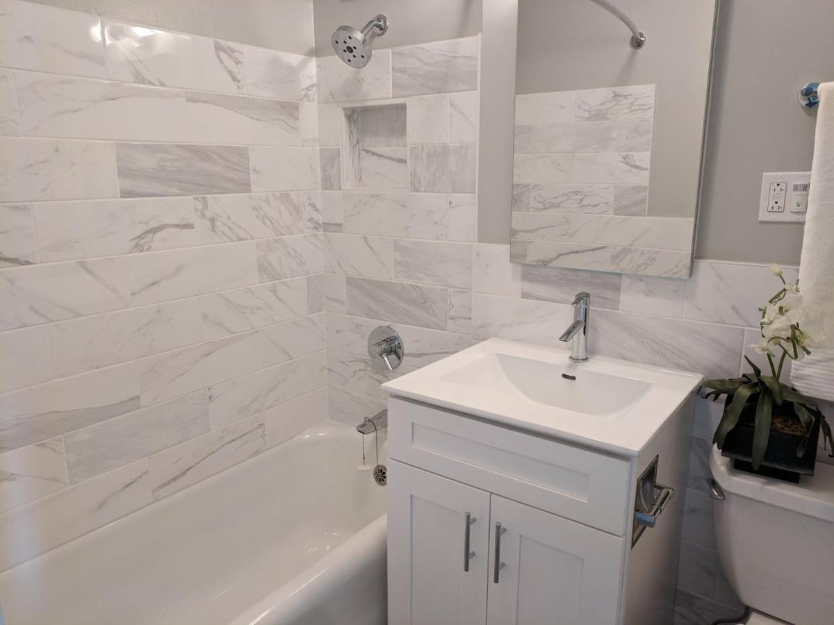 Apartment for rent at 2150 N Lincoln Park W, Chicago, IL 60614
