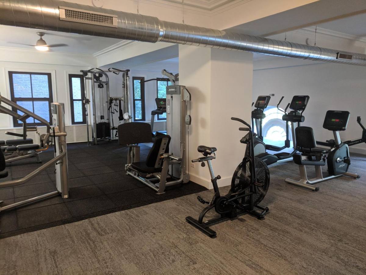 Apartment for rent at 2150 N Lincoln Park W, Chicago, IL 60614