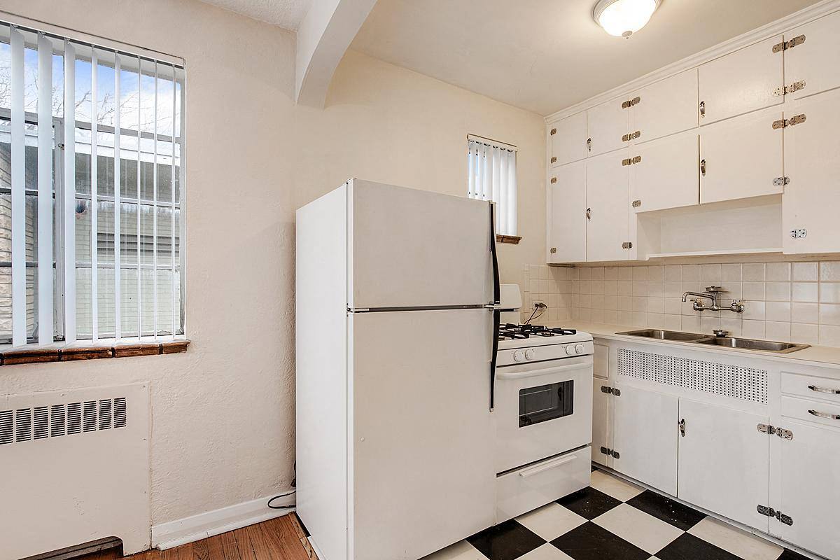 Apartment for rent at Elegante, 200 Washington St, Denver, CO 80203