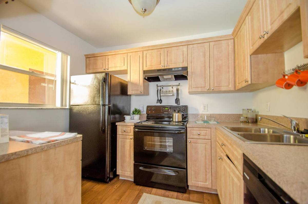 Apartment for rent at 1561 Stonehaven Dr, Boynton Beach, FL 33436