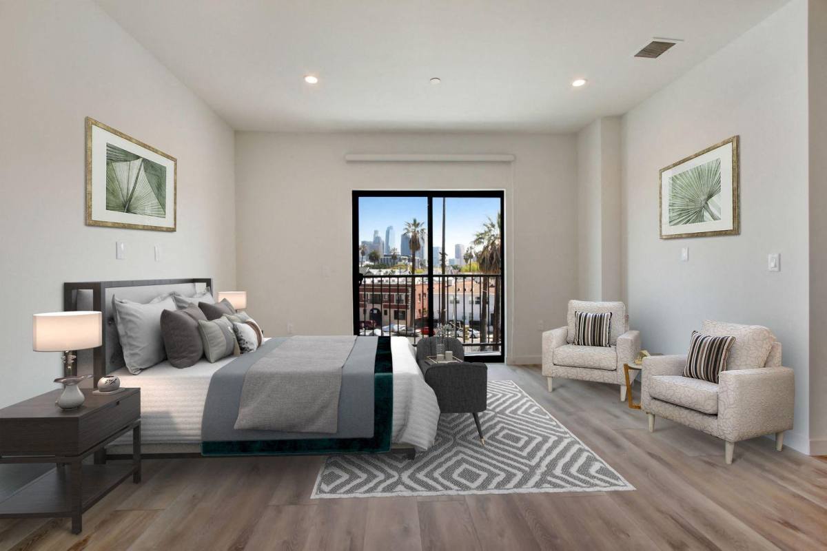 Apartment for rent at 1157 S Hoover St, Los Angeles, CA 90006