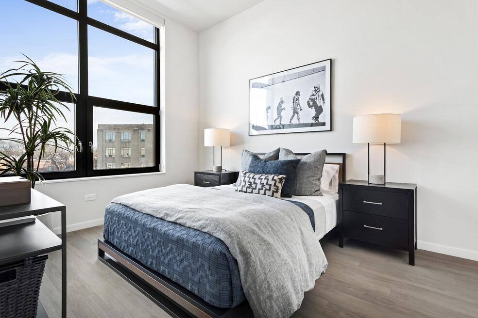 Apartment for rent at 2522 N Milwaukee Ave, Chicago, IL 60647