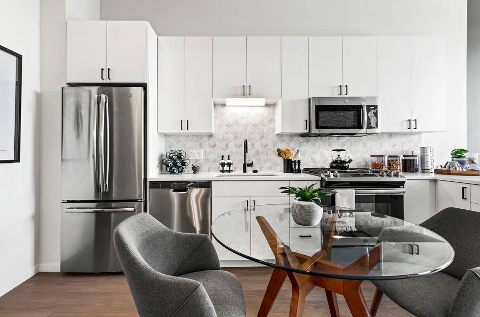 Apartment for rent at 2522 N Milwaukee Ave, Chicago, IL 60647