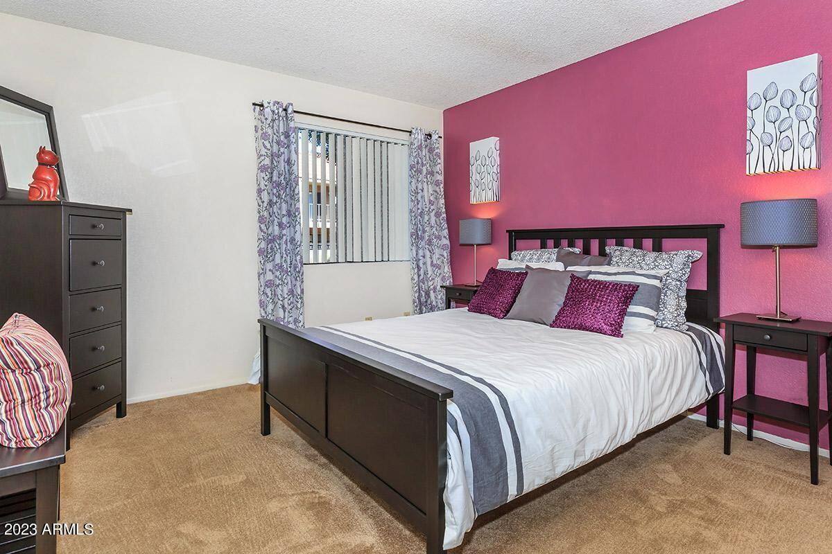 Apartment for rent at 3040 E Shea Blvd, Phoenix, AZ 85028