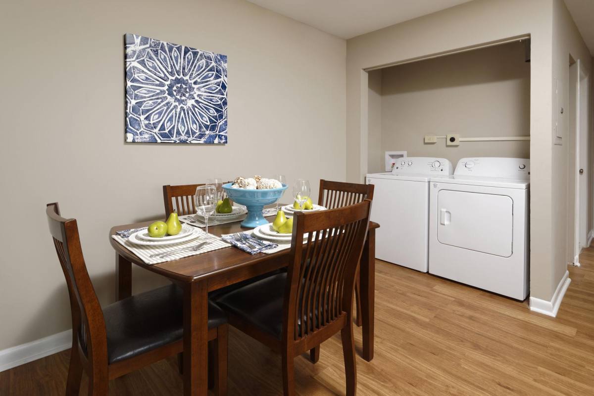 Apartment for rent at 2482 Lake Dr, Waldorf, MD 20601