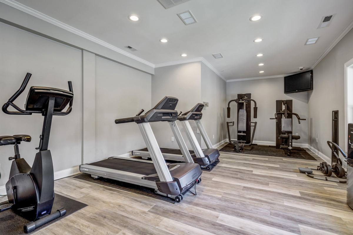 Apartment for rent at 1200 S Washington St, Easton, MD 21601
