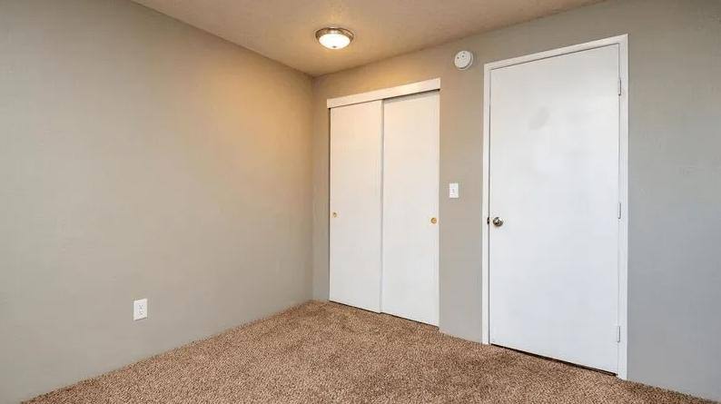 Apartment for rent at 16804 SE Powell Blvd, Portland, OR 97236