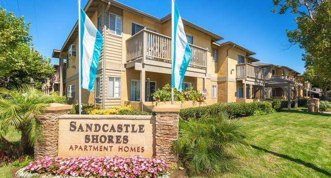 Apartment for rent at Sandcastle Shores Apartment Homes, 315 Walnut Ave, Carlsbad, CA 92008