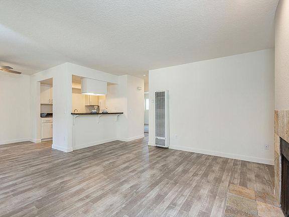 Apartment for rent at Sandcastle Shores Apartment Homes, 315 Walnut Ave, Carlsbad, CA 92008