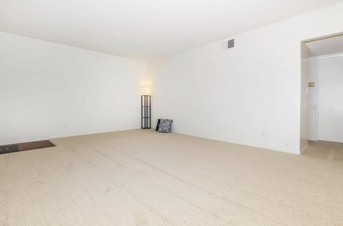 Apartment for rent at La Ramada Apartment Homes, 2901 Yorba Linda Blvd, Fullerton, CA 92831