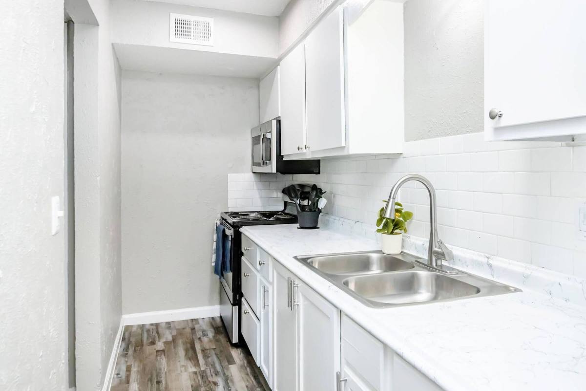 Apartment for rent at Spanish Trace, 1923 E Grauwyler Rd, Irving, TX 75061