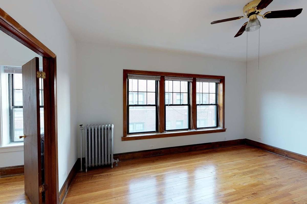Apartment for rent at 5202 S Cornell Ave, Chicago, IL 60615