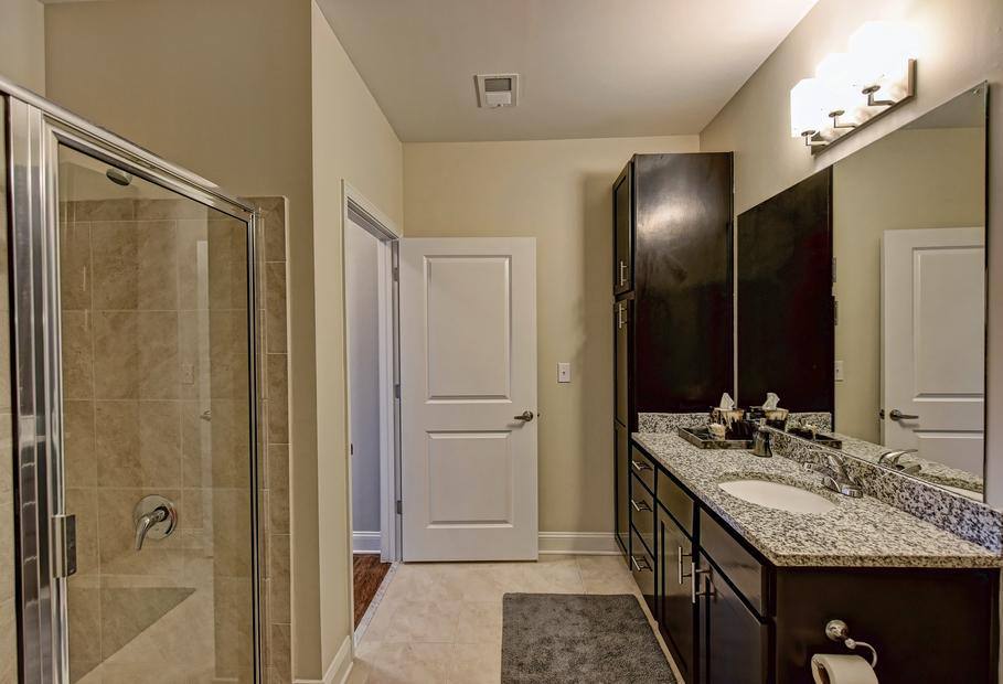 Apartment for rent at 703 Rollerton Rd, Charlotte, NC 28205