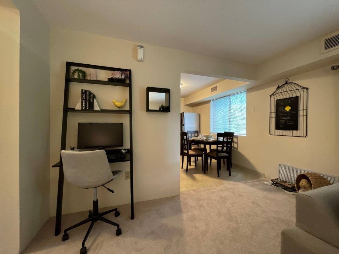 Apartment for rent at Skyline Commons, 250 Skyline Dr, Dracut, MA 01826