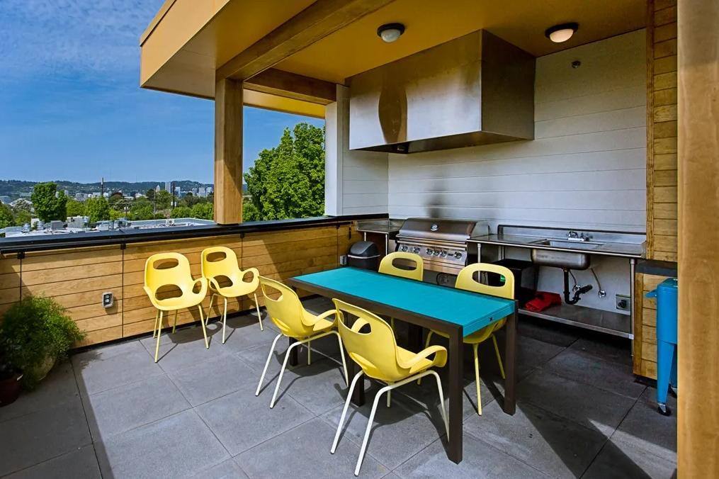 Apartment for rent at East Portland Heights, 3150 SE Division St, Portland, OR 97202