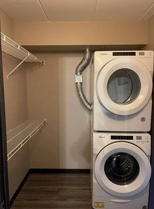 Apartment for rent at 907 Vale Park Rd, Valparaiso, IN 46383