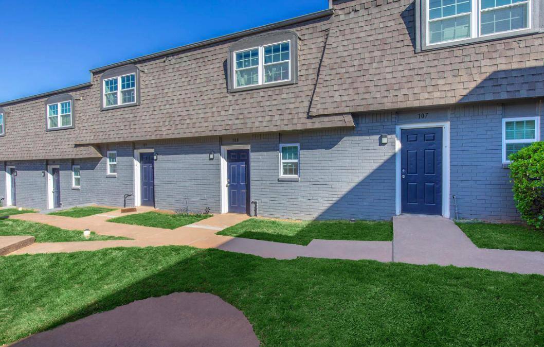 Apartment for rent at 101 N Blvd, Edmond, OK 73034
