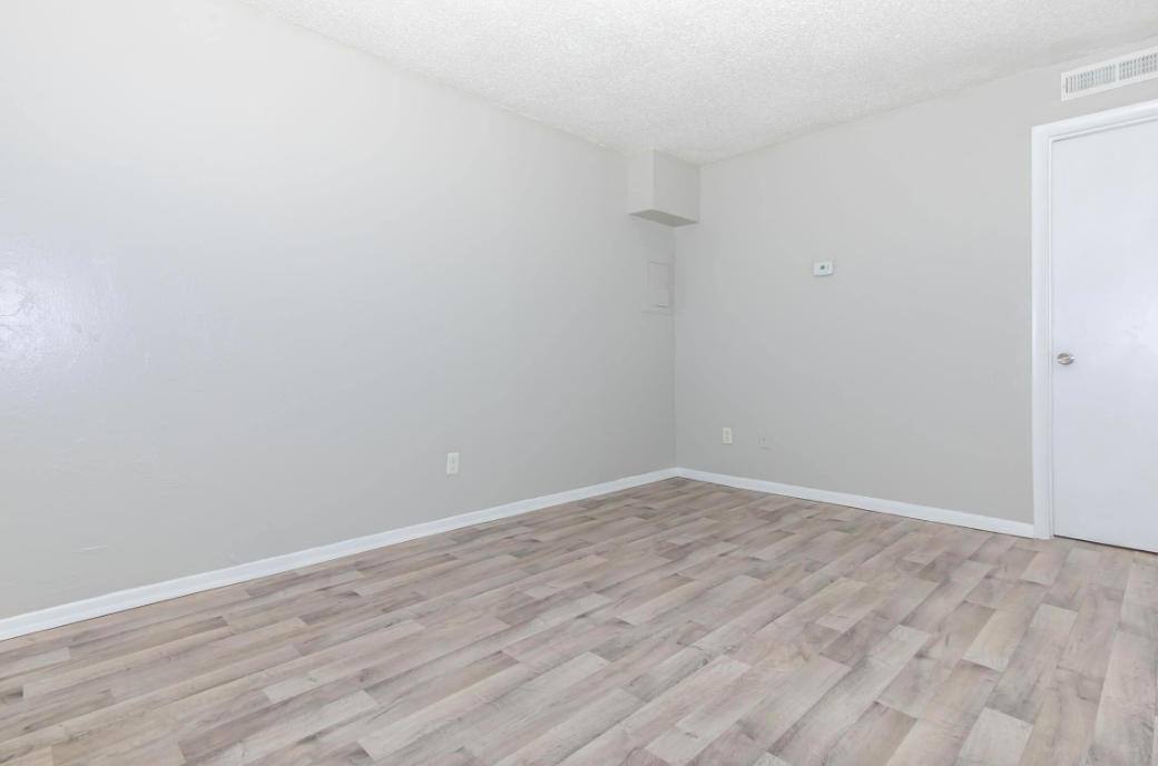 Apartment for rent at 101 N Blvd, Edmond, OK 73034