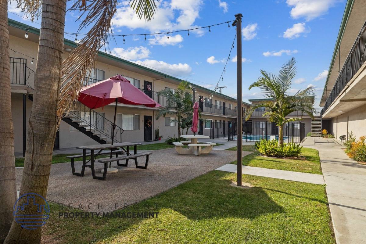 Apartment for rent at Saturn, 12417 Benedict Ave, Downey, CA 90242