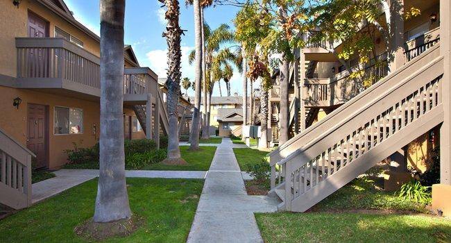 Apartment for rent at Carlsbad Shores Apartment Homes, 360 Chesnut Ave, Carlsbad, CA 92008
