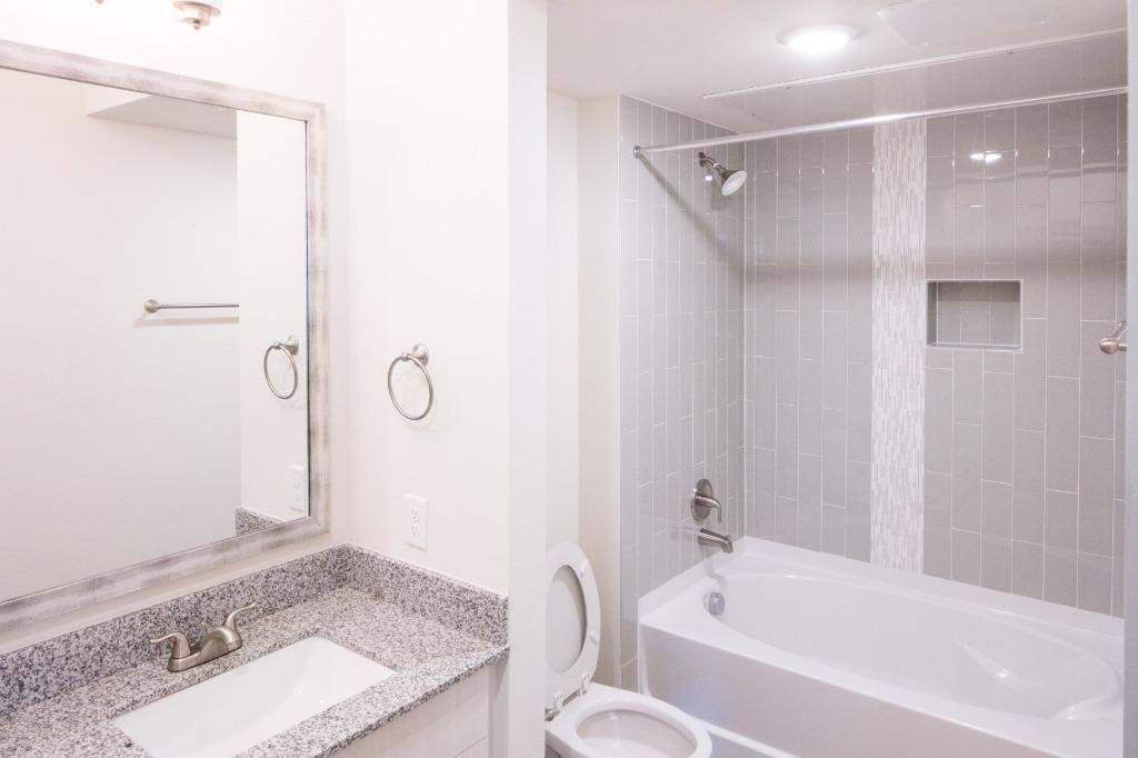 Apartment for rent at 2103 Moser Ave, Dallas, TX 75206
