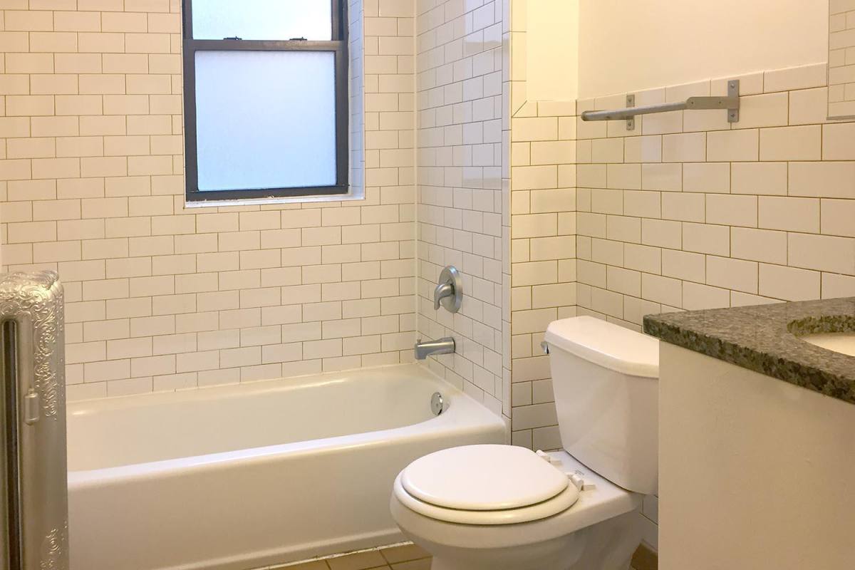 Apartment for rent at 5350 S Maryland Ave, Chicago, IL 60615