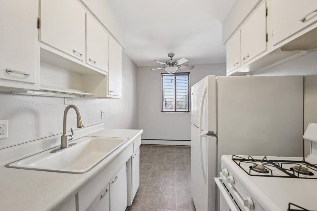Apartment for rent at 214 W 15th St, Minneapolis, MN 55403