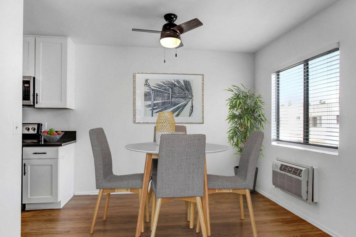 Apartment for rent at 4151 Arch Dr, Studio City, CA 91604