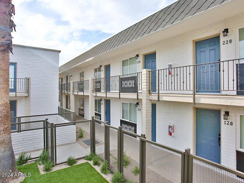 Apartment for rent at 3101 N 32nd St, Phoenix, AZ 85018