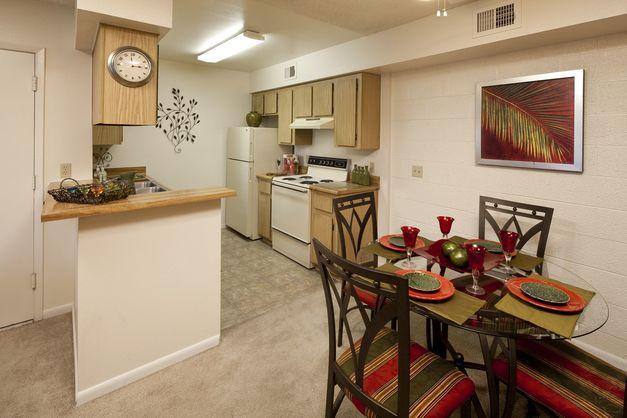 Apartment for rent at Hidden Cove, 2001 W Union Hills Dr, Phoenix, AZ 85027