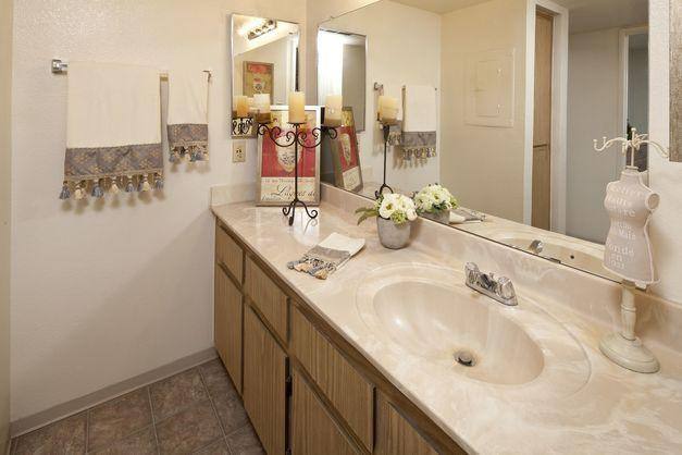 Apartment for rent at Hidden Cove, 2001 W Union Hills Dr, Phoenix, AZ 85027