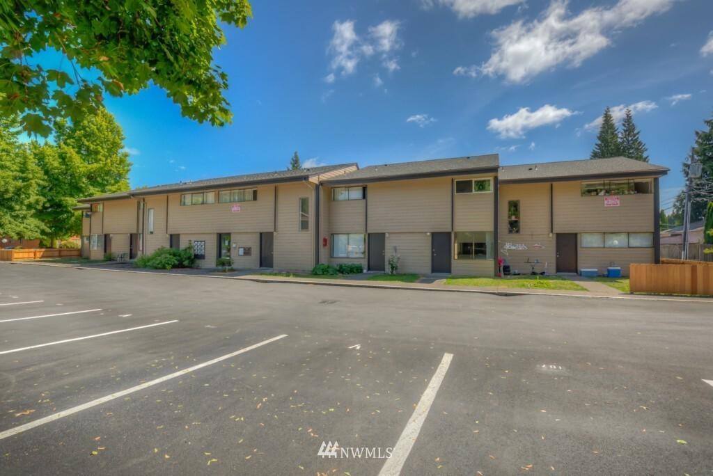 Townhouse for rent at 3045 Maryland St, Longview, WA 98632
