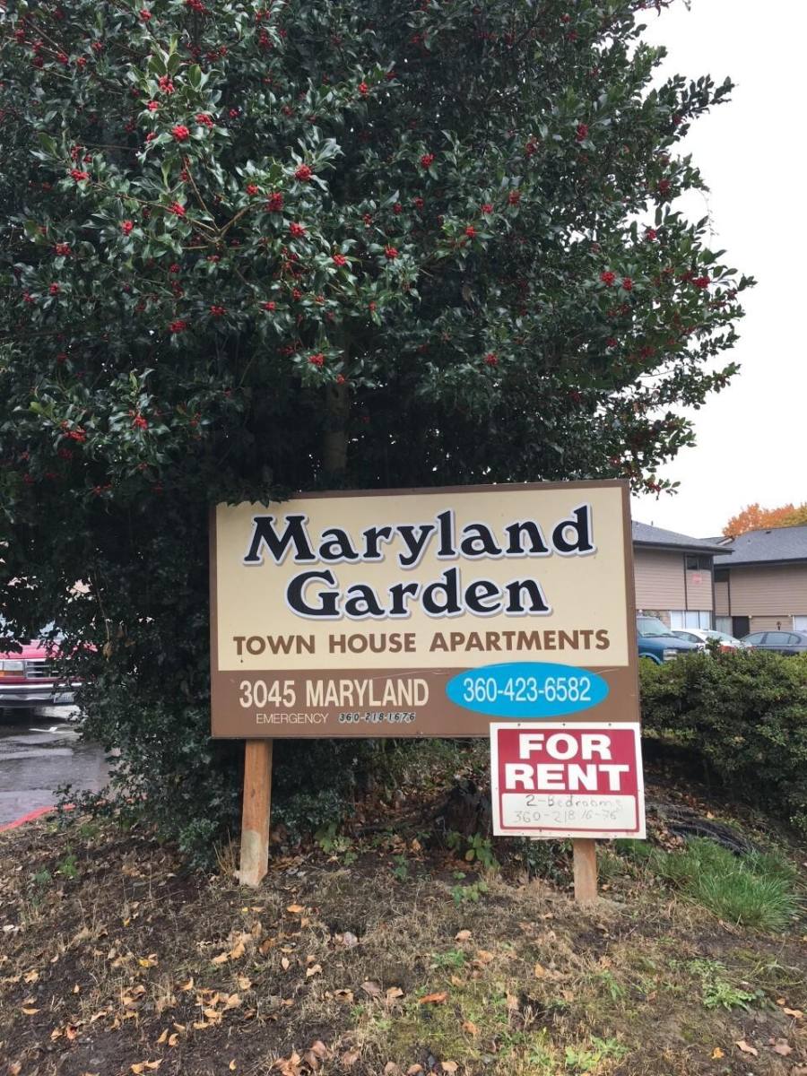 Townhouse for rent at 3045 Maryland St, Longview, WA 98632