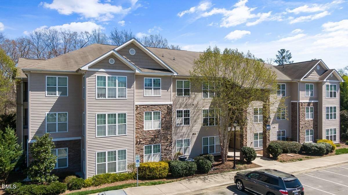 Apartment for rent at 215 William Penn Plaza, Durham, NC 27704
