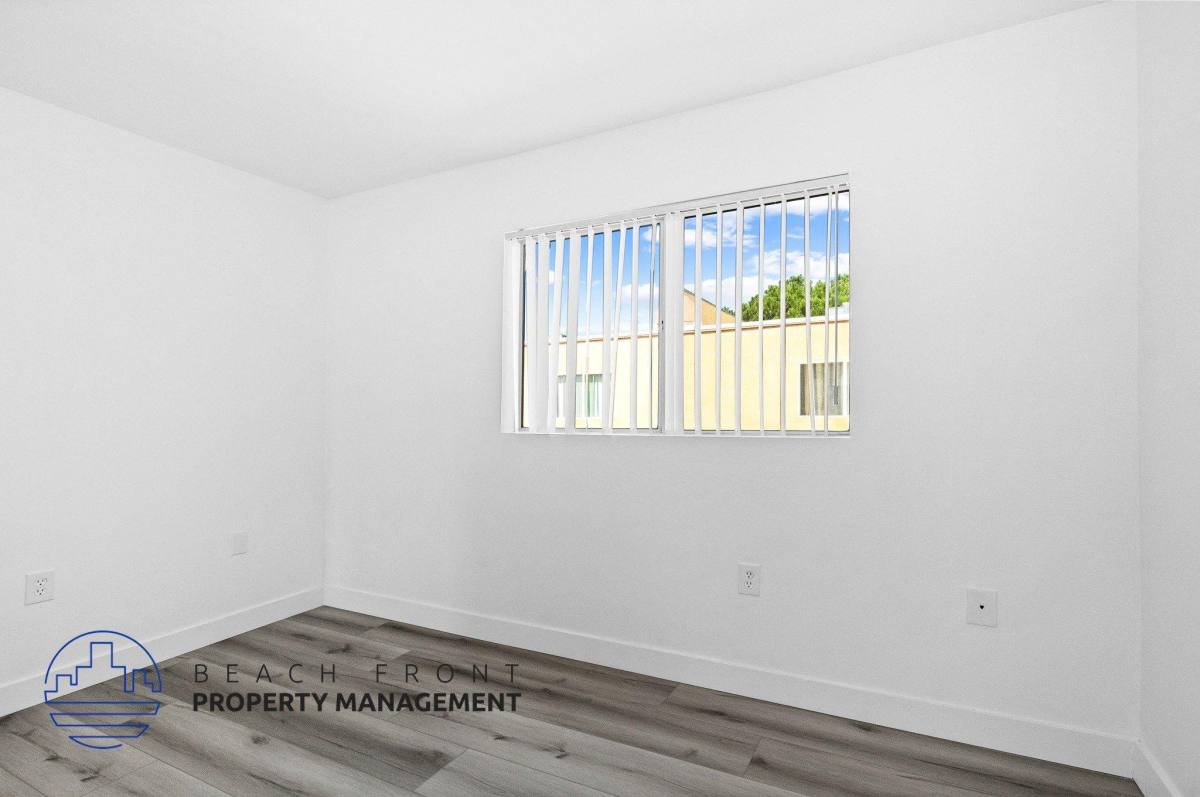 Apartment for rent at 14740 Erwin St, Van Nuys, CA 91411