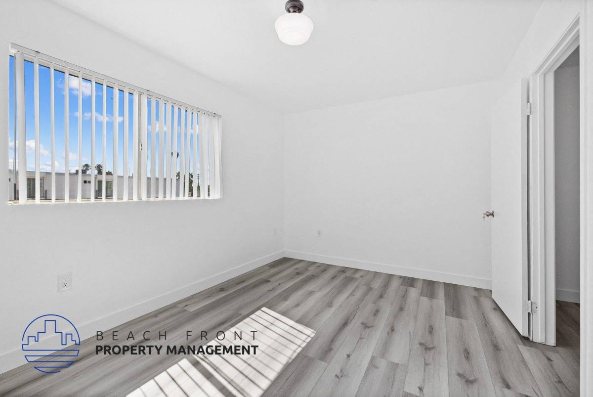 Apartment for rent at 14740 Erwin St, Van Nuys, CA 91411