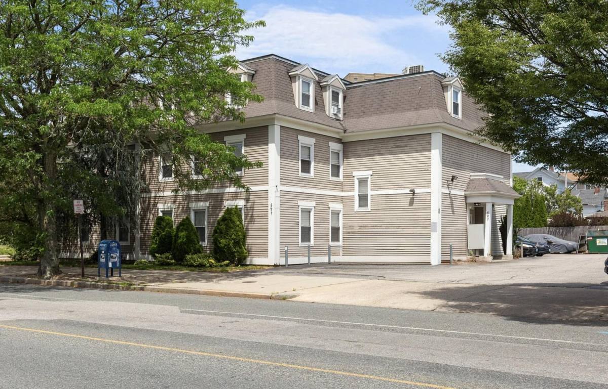 Apartment for rent at 497 Broadway, Providence, RI 02903