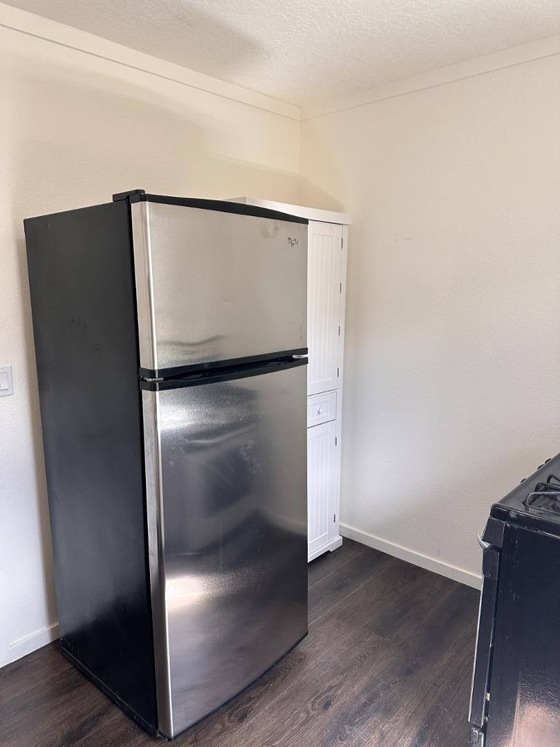 Apartment for rent at 415 N Beauregard St, Alvin, TX 77511
