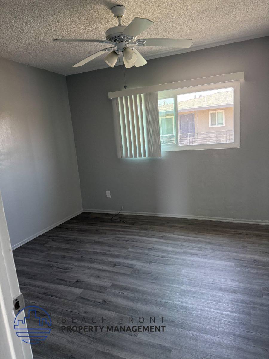 Apartment for rent at Villa De Palms, 911 W La Palma Ave, Anaheim, CA 92801