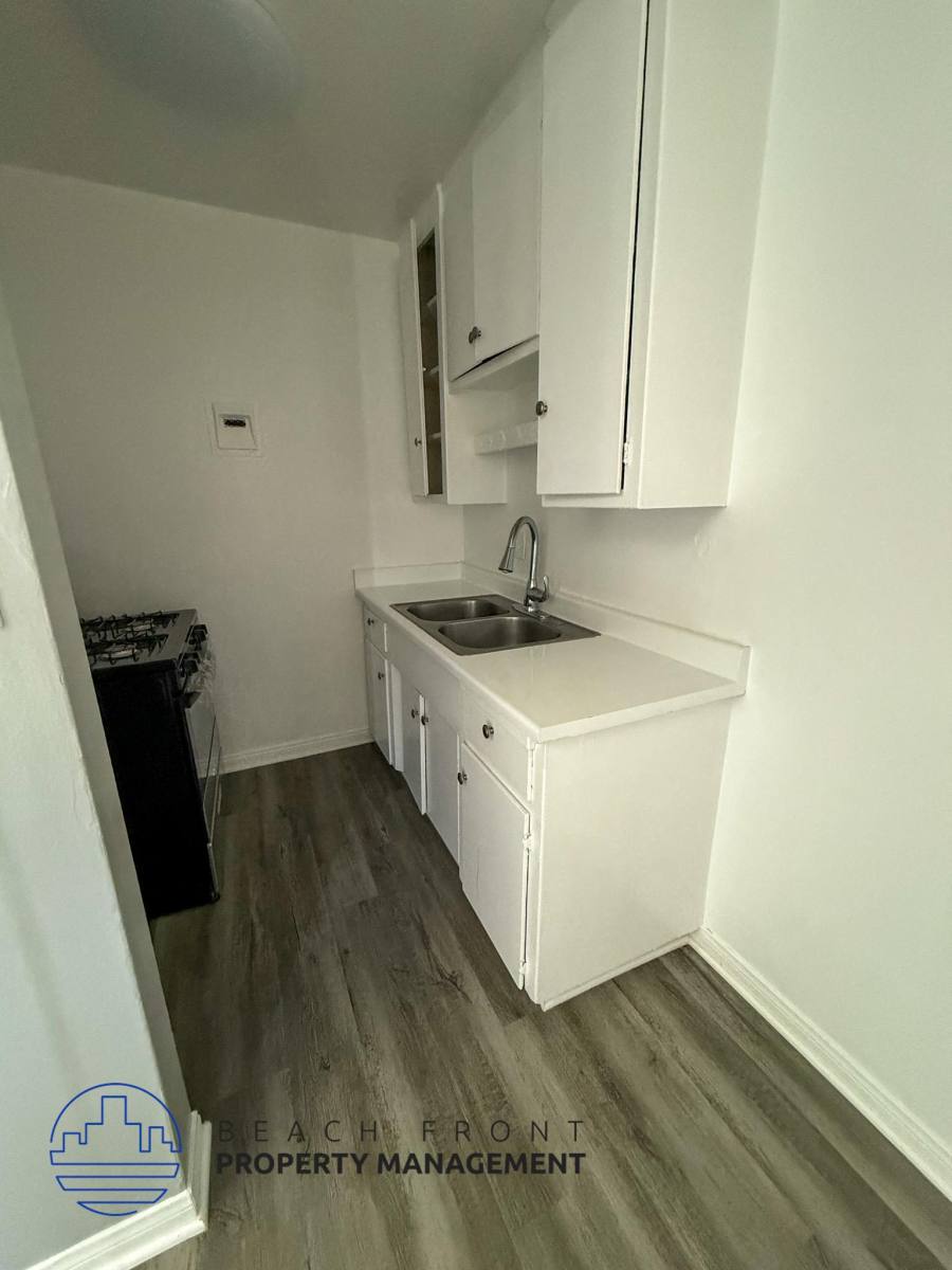 Apartment for rent at Villa De Palms, 911 W La Palma Ave, Anaheim, CA 92801