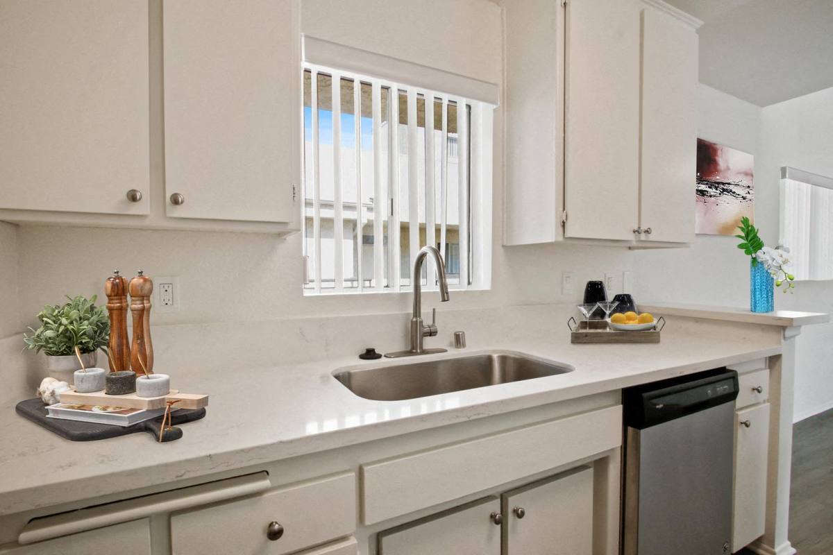 Apartment for rent at Laurel Canyon, 5760 Laurel Canyon, Valley Village, CA 91607