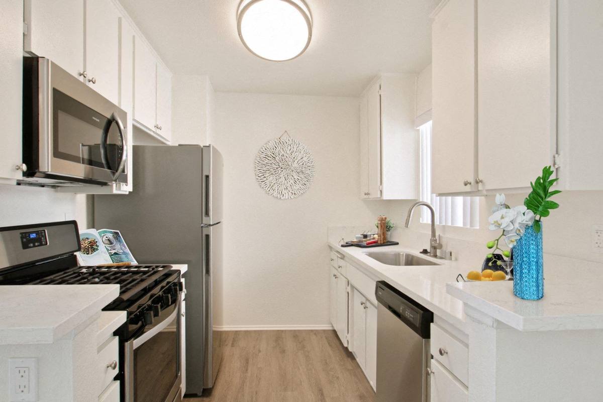 Apartment for rent at Laurel Canyon, 5760 Laurel Canyon, Valley Village, CA 91607