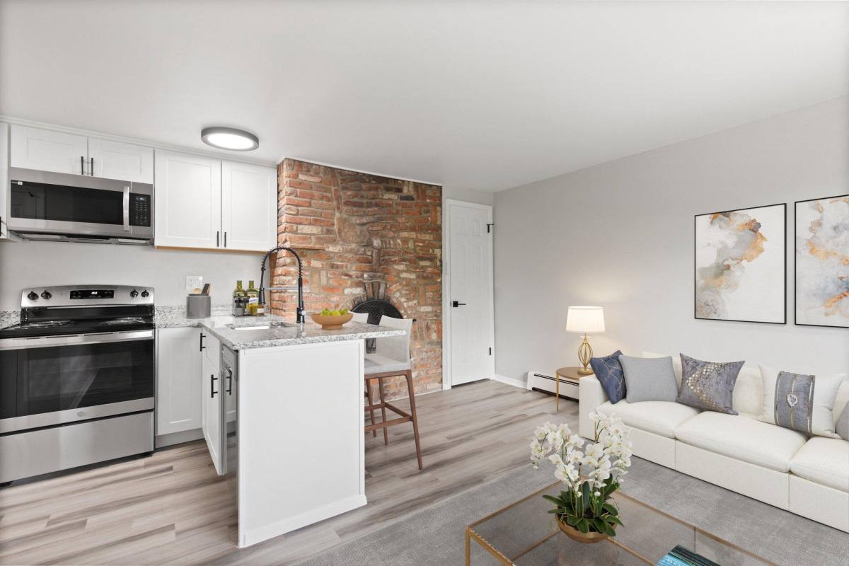 Apartment for rent at Lincoln, 966 S Logan St, Denver, CO 80209