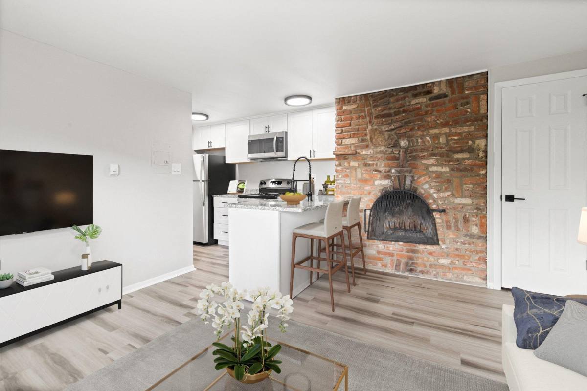 Apartment for rent at Lincoln, 966 S Logan St, Denver, CO 80209