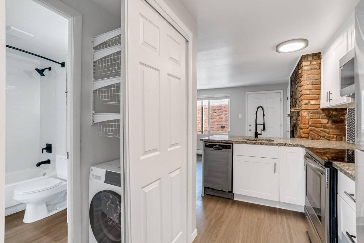 Apartment for rent at Lincoln, 966 S Logan St, Denver, CO 80209