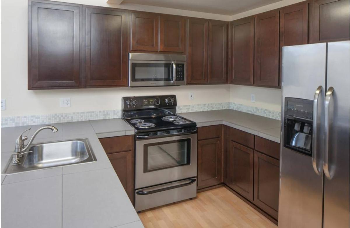 Apartment for rent at Hawthorne Belmont, 3340 SE Morrison St, Portland, OR 97214