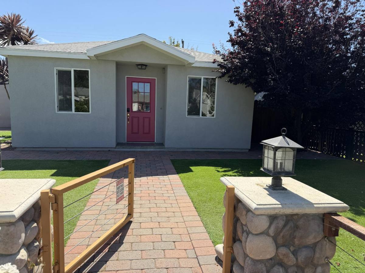 House for rent at 2020 Continental Ave, Costa Mesa, CA 92627